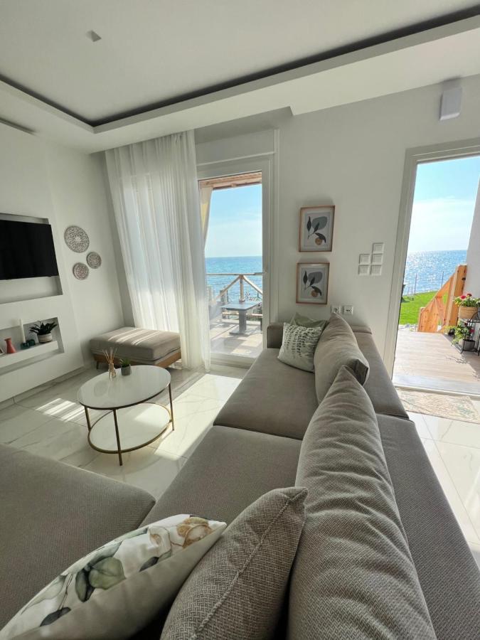 Beachfront Villa Athina Vergia 外观 照片